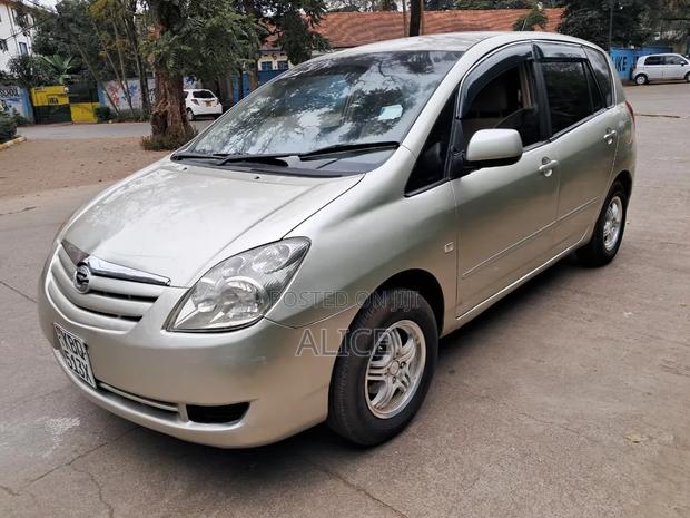 Toyota Corolla Spacio 2005 Silver