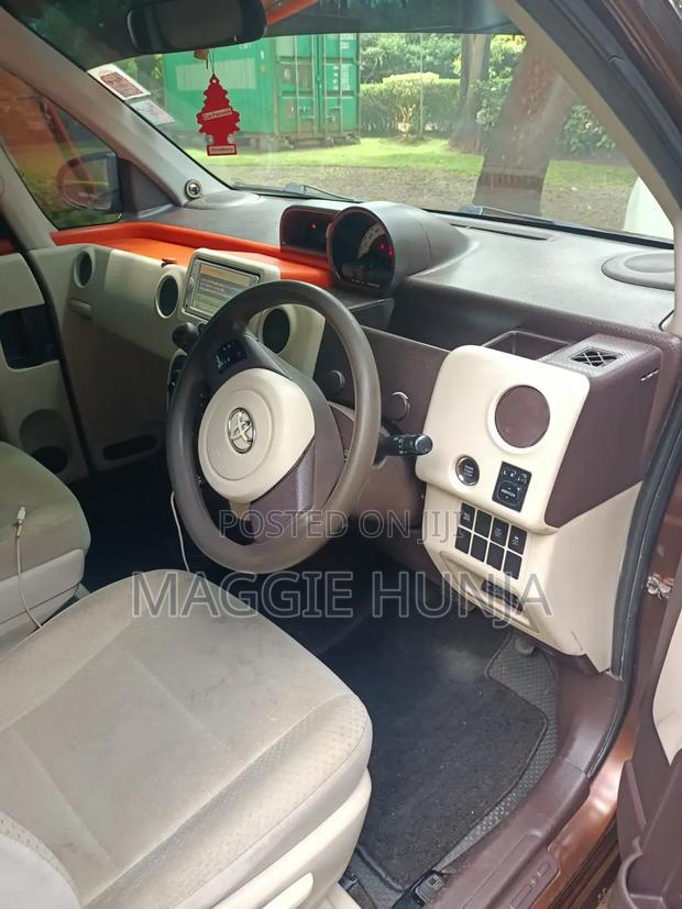 Toyota Spade 2014 Brown