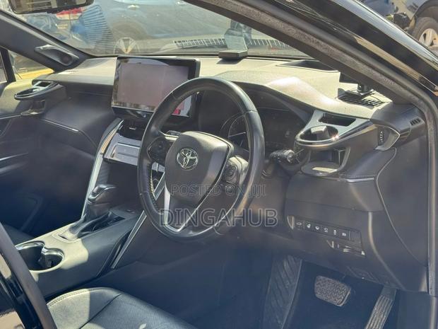 Toyota Harrier 2.0 2020 Matt Black