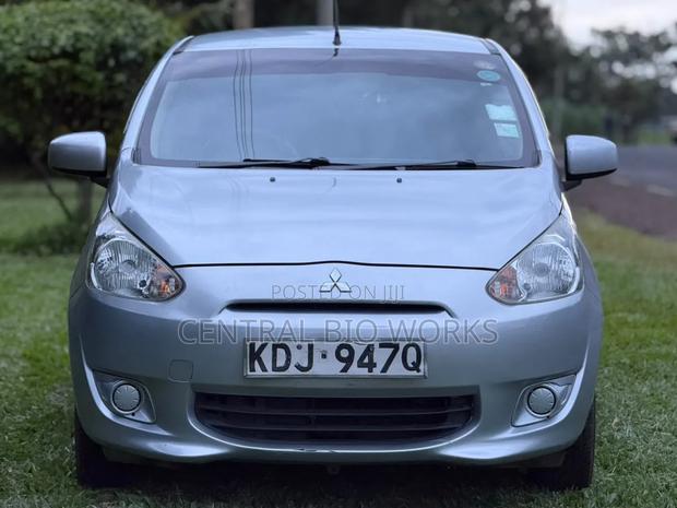 Mitsubishi Mirage 2015 Silver