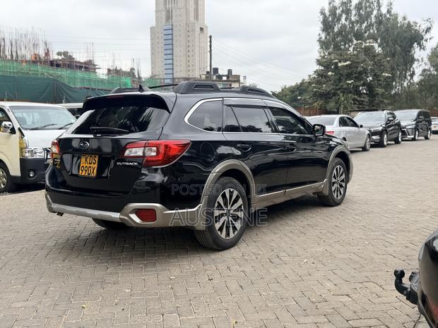 Subaru Outback 2017 Black