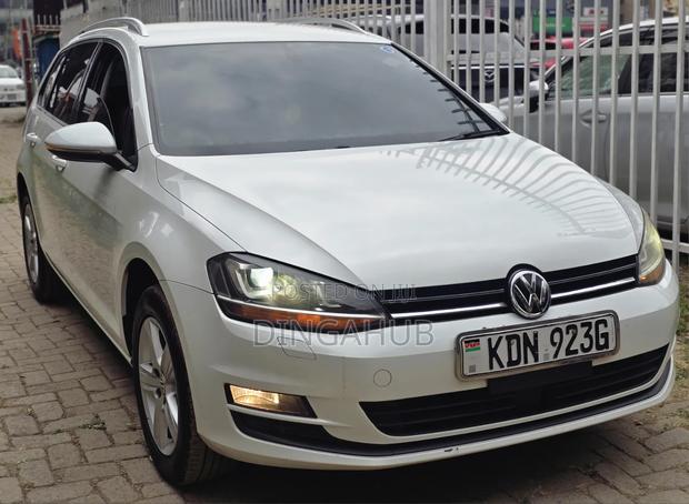 Volkswagen Golf 2016 White