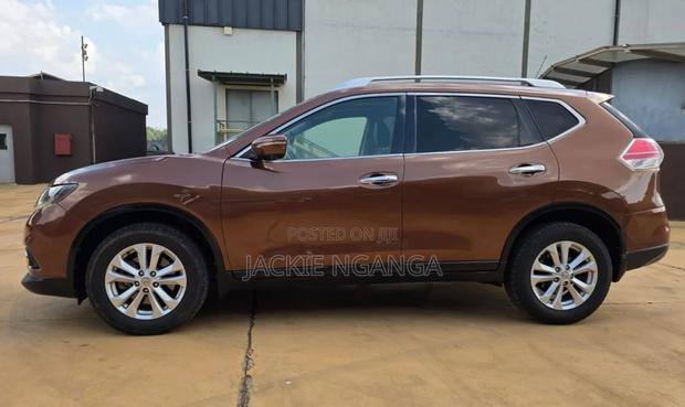 Nissan X-Trail 2016 Brown
