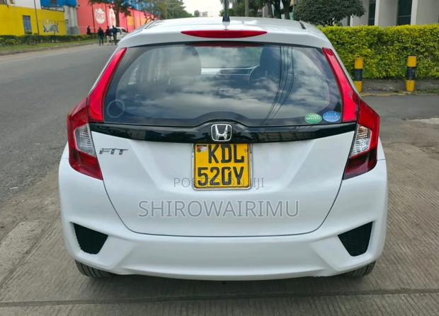 Honda Fit 2016 Pearl