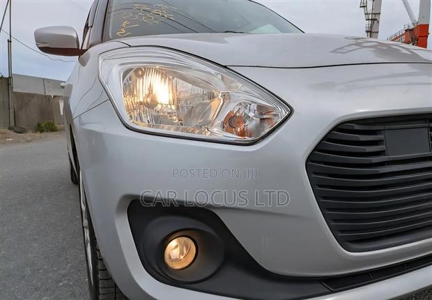 Suzuki Swift 2019 Silver