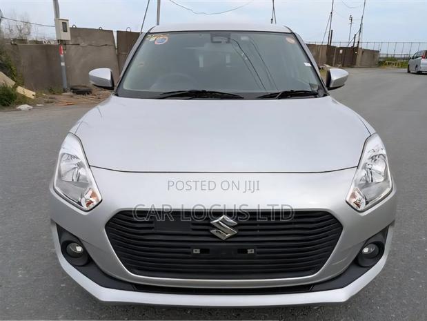 Suzuki Swift 2019 Silver
