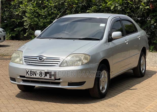 Toyota Corolla 2004 Silver