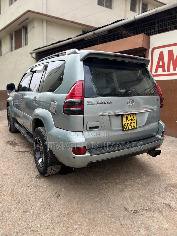 Toyota Land Cruiser Prado 3.0 D-4D 5dr 2007 Blue