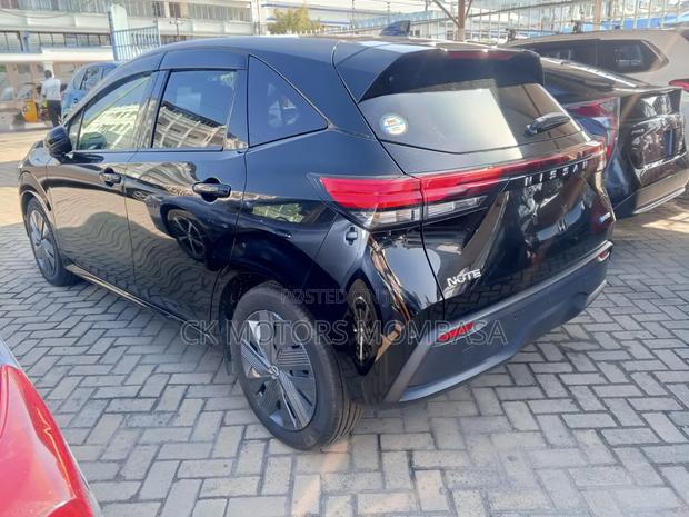Nissan Note 1.2 Hybrid 2021 Black