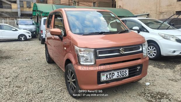 Suzuki Wagon R 2017 Gold