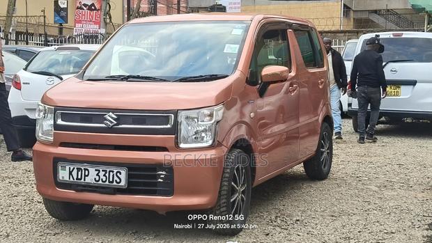 Suzuki Wagon R 2017 Gold