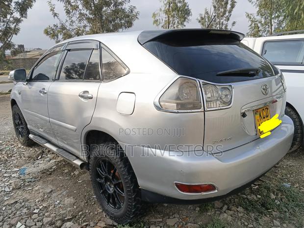 Toyota Harrier 2011 Silver