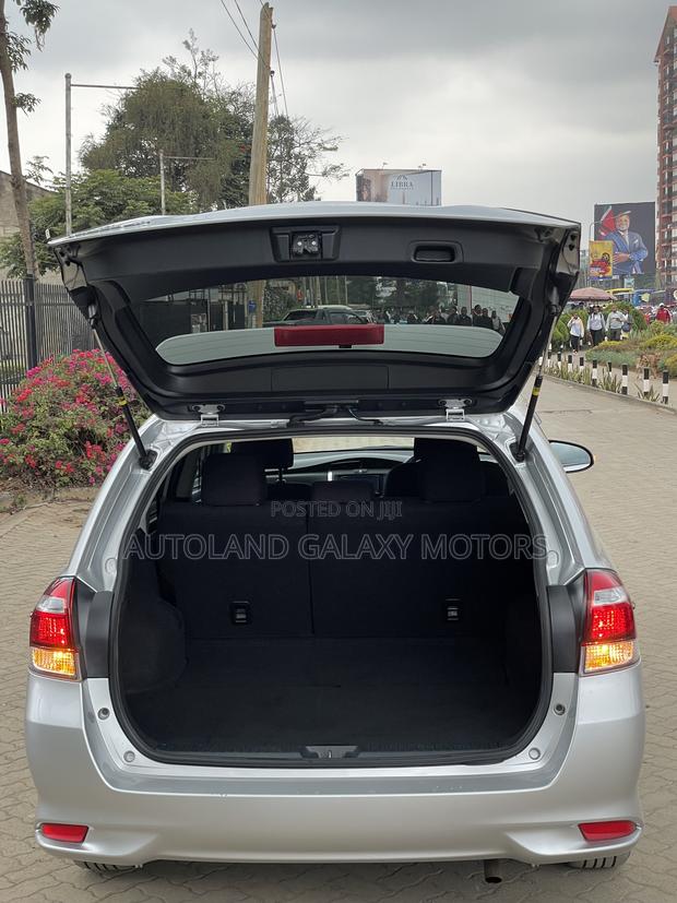 Toyota Corolla Fielder 1.5 Petrol FWD 2020 Silver