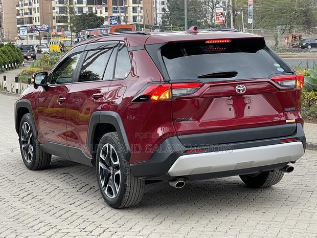 Toyota RAV4 Adventure 2019 Red
