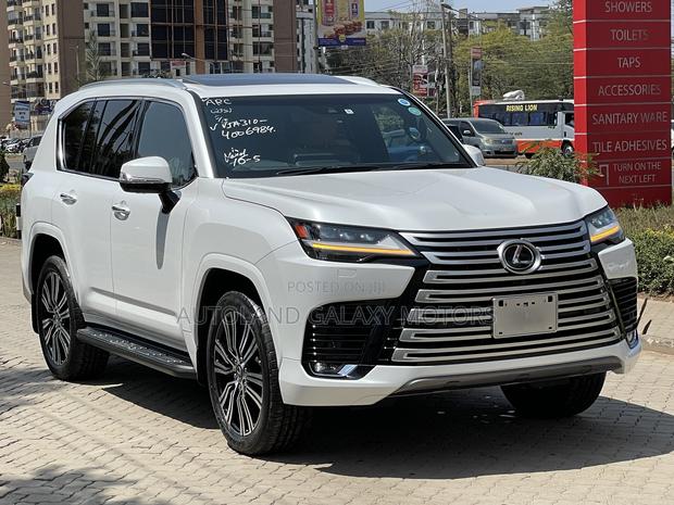 Lexus LX 600 2022 White