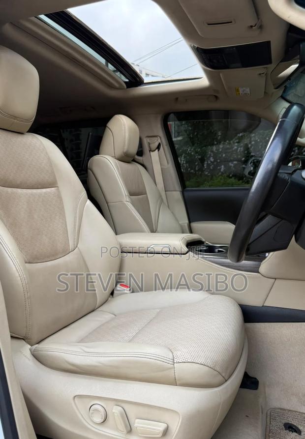 Toyota Land Cruiser 2022 White