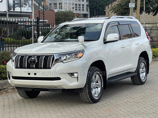 Toyota Land Cruiser Prado 2.8 2020 White