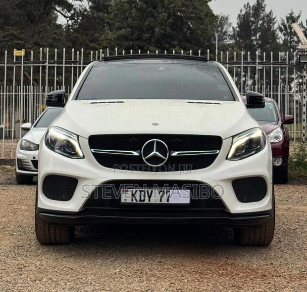 Mercedes-Benz GLE-Class 2019 White