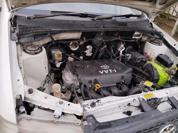 Toyota Probox 2009 White