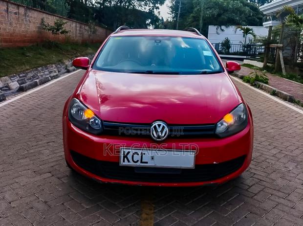 Volkswagen Golf Variant 2011 Red