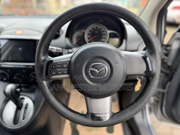Mazda Demio 2012 Gray