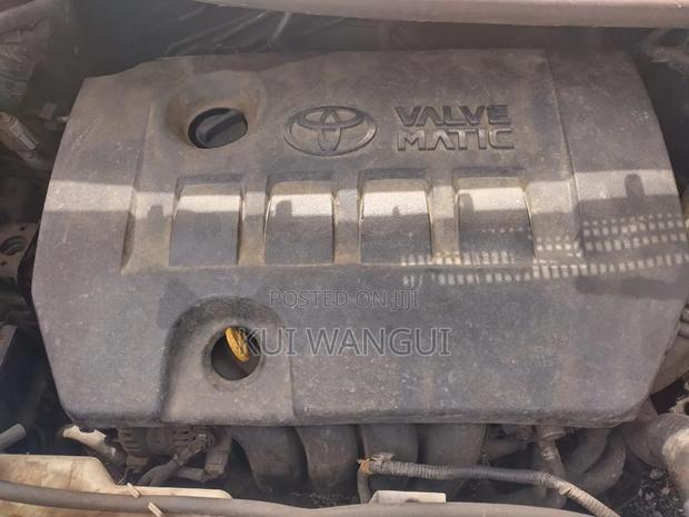 Toyota Voxy 2009 White