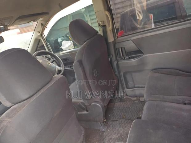 Toyota Voxy 2009 White