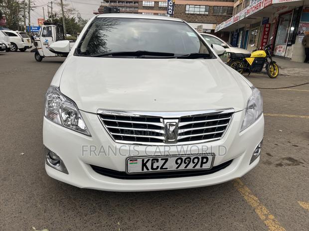 Toyota Premio 2015 Off white