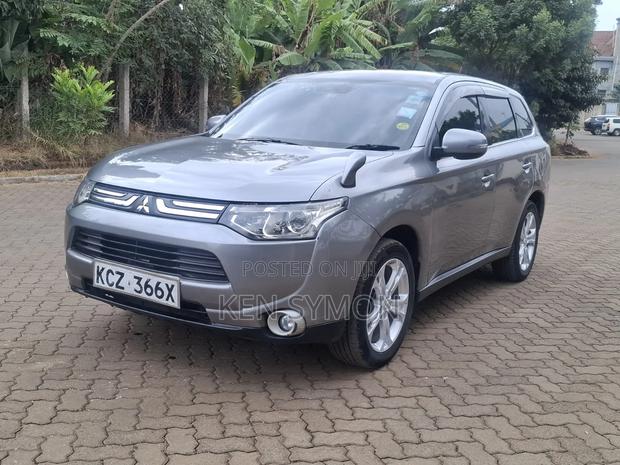 Mitsubishi Outlander 2013 Gray