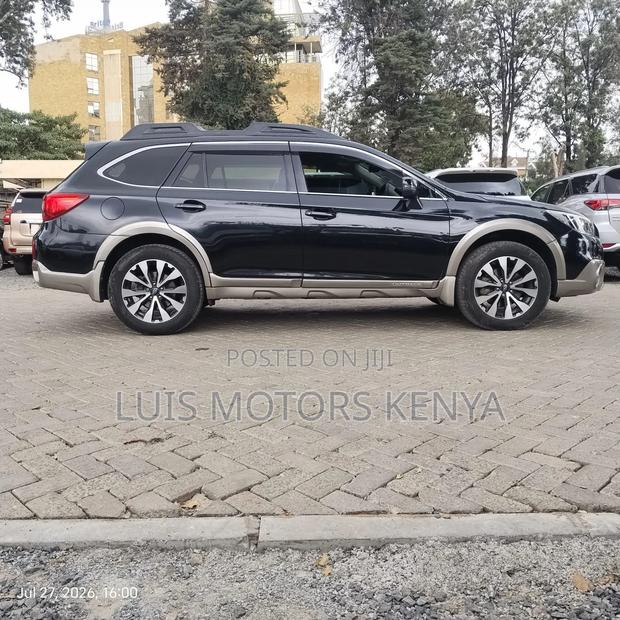 Subaru Outback 2017 Black