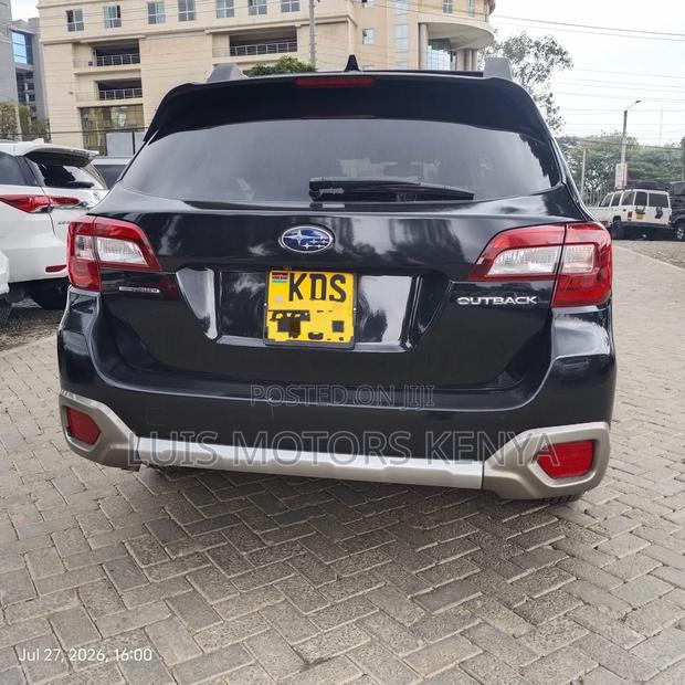 Subaru Outback 2017 Black