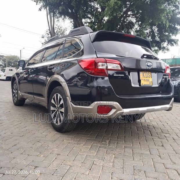 Subaru Outback 2017 Black