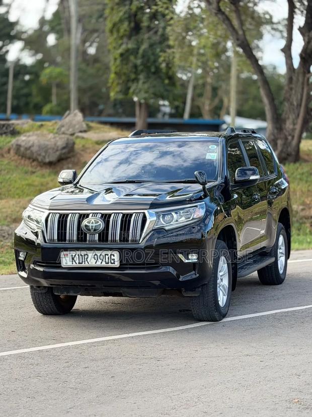 Toyota Land Cruiser Prado 2018 Black