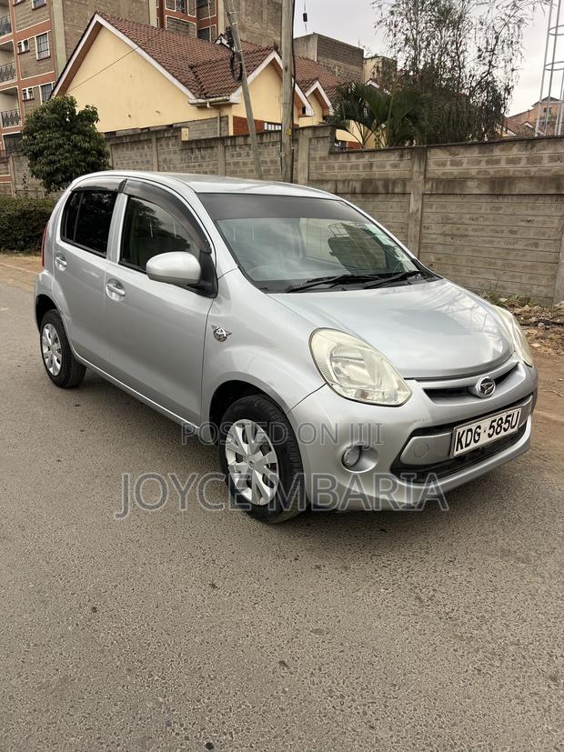 Daihatsu Boon 2015 Silver