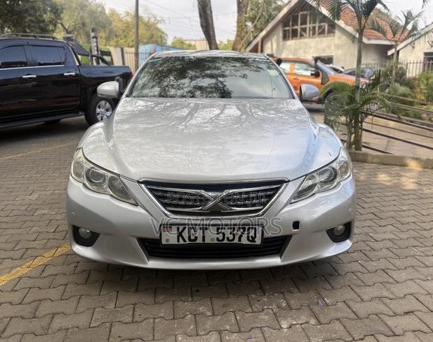 Toyota Mark X 2.5 AWD 2011 Silver