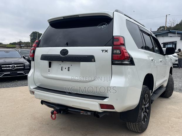 Toyota Land Cruiser Prado 2.7 2021 White