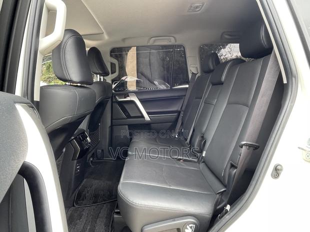 Toyota Land Cruiser Prado 2.7 2021 White