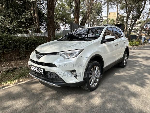 Toyota RAV4 2015 White