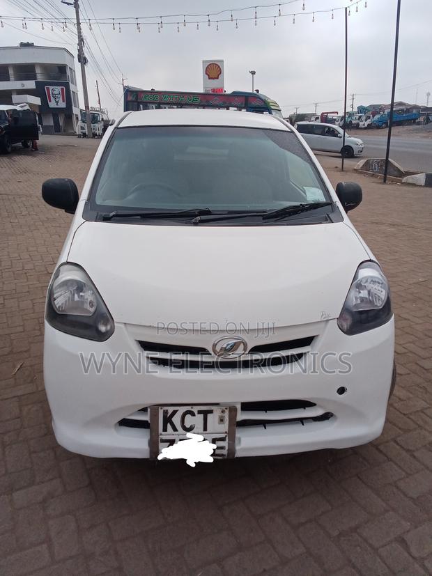 Daihatsu Mira 2011 White