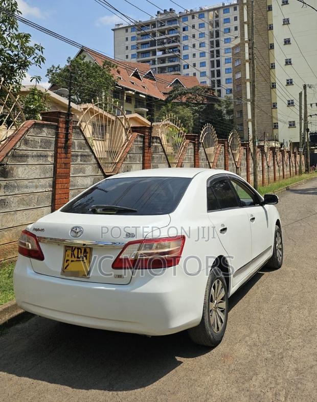 Toyota Premio 1.8 FWD 2013 White