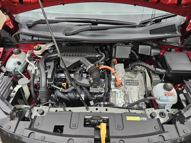 Nissan Note 1.2 Hybrid 2021 Red