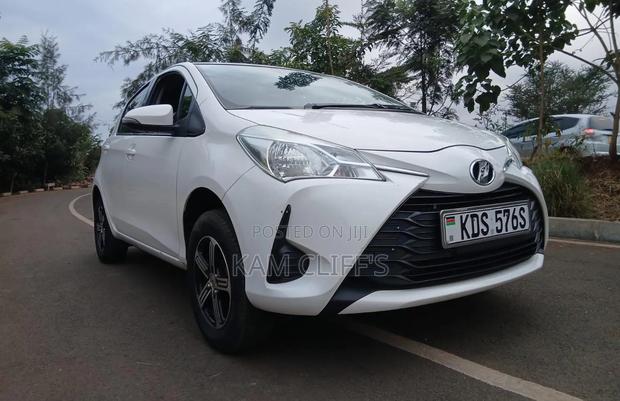 Toyota Vitz 2018 Pearl