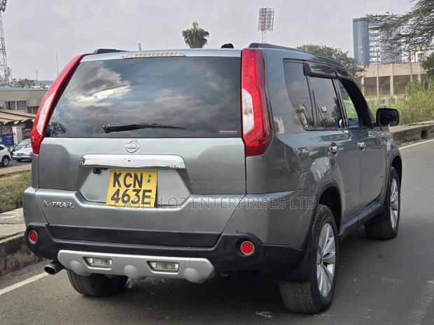 Nissan X-Trail 2010 Gray