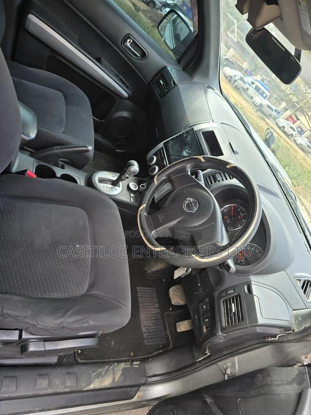 Nissan X-Trail 2010 Gray