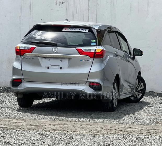 Honda Fit 2019 Silver