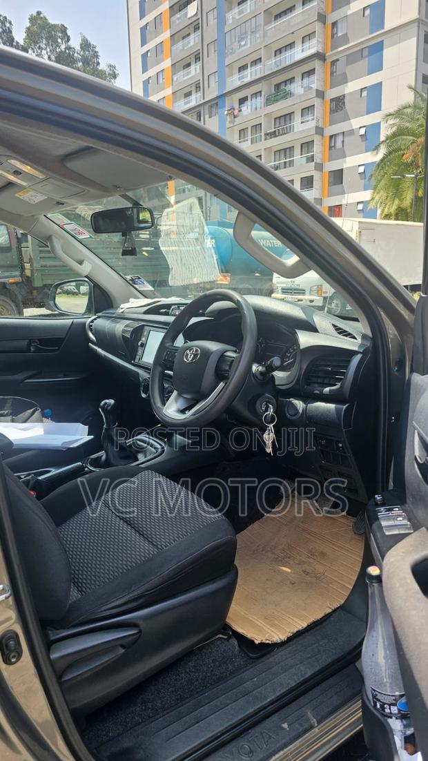 Toyota Hilux Revo Double Cab Deisel 2.4 RWD 2021 Gray