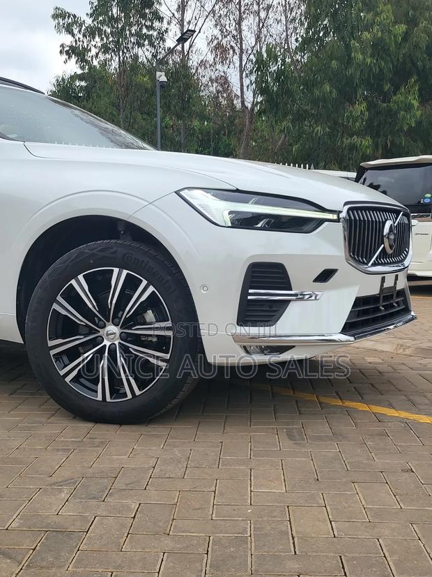 Volvo XC60 2020 White
