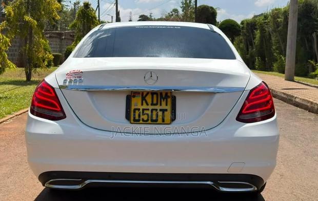 Mercedes-Benz C200 2016 White