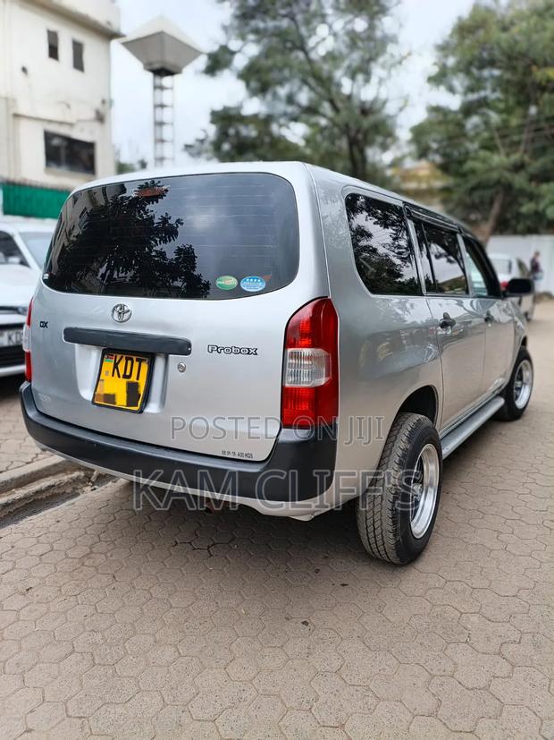 Toyota Probox 2018 Silver