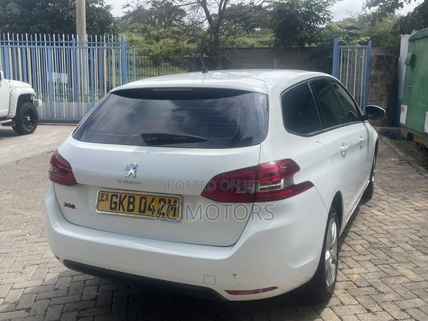 Peugeot 308 2016 White